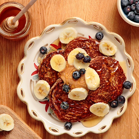 Kefir Pancakes with Peanut Butter and Fruit